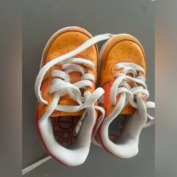 EUC Nike babe airforce red & orange 5.5 - Picture 2 of 8